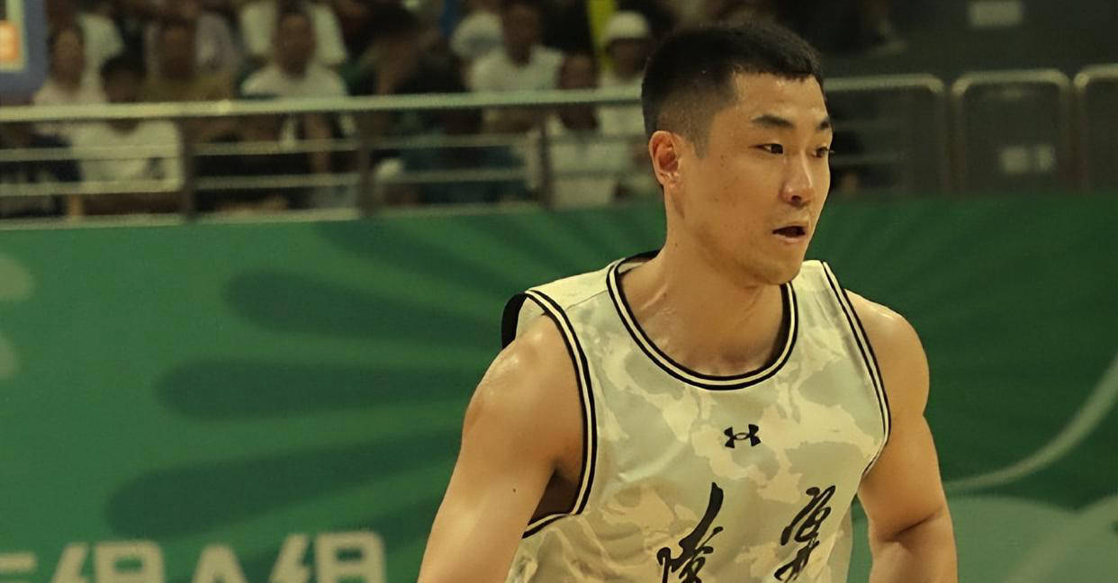 熊猫体育网站包含山东男篮发布备战花絮，窗口期完成体检，CBA常规赛任务艰巨，轮换策略成焦点的词条